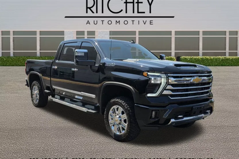 2024 Chevrolet Silverado 2500HD High Country photo 1