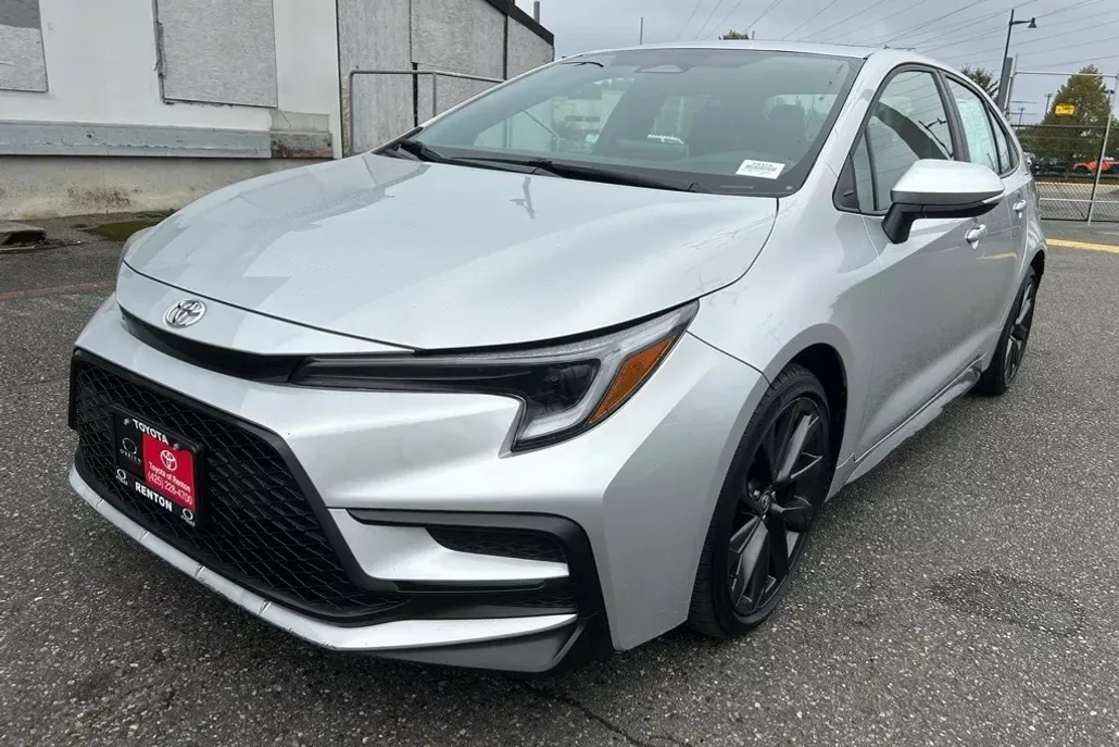 2023 Toyota Corolla XSE photo 1