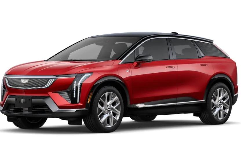 2025 Cadillac Optiq Luxury photo 1
