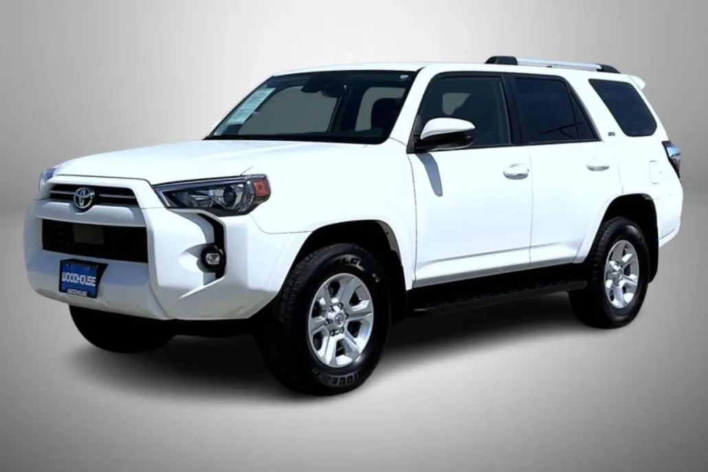 2024 Toyota 4Runner SR5 photo 1