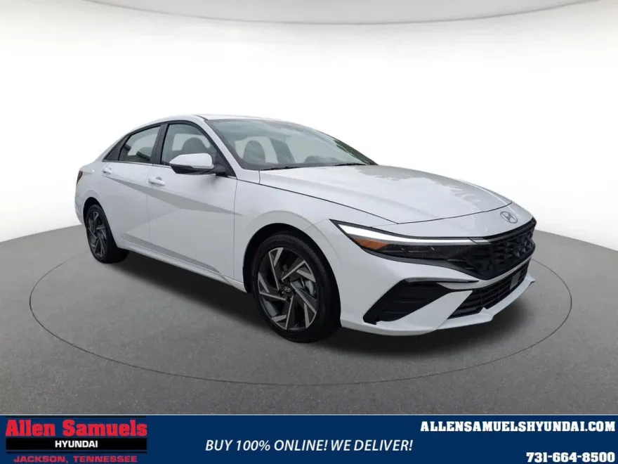 2025 Hyundai Elantra Limited photo 1