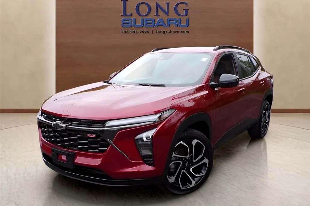 2024 Chevrolet Trax photo 1
