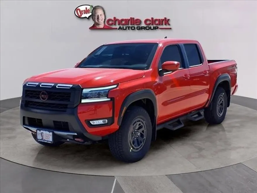 2025 Nissan Frontier PRO-4X photo 1