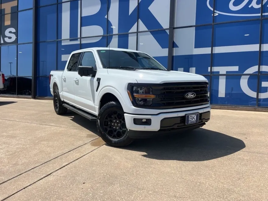 2025 Ford F-150 XLT photo 1
