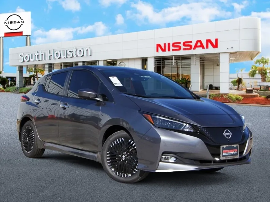 2024 Nissan Leaf SV Plus photo 1