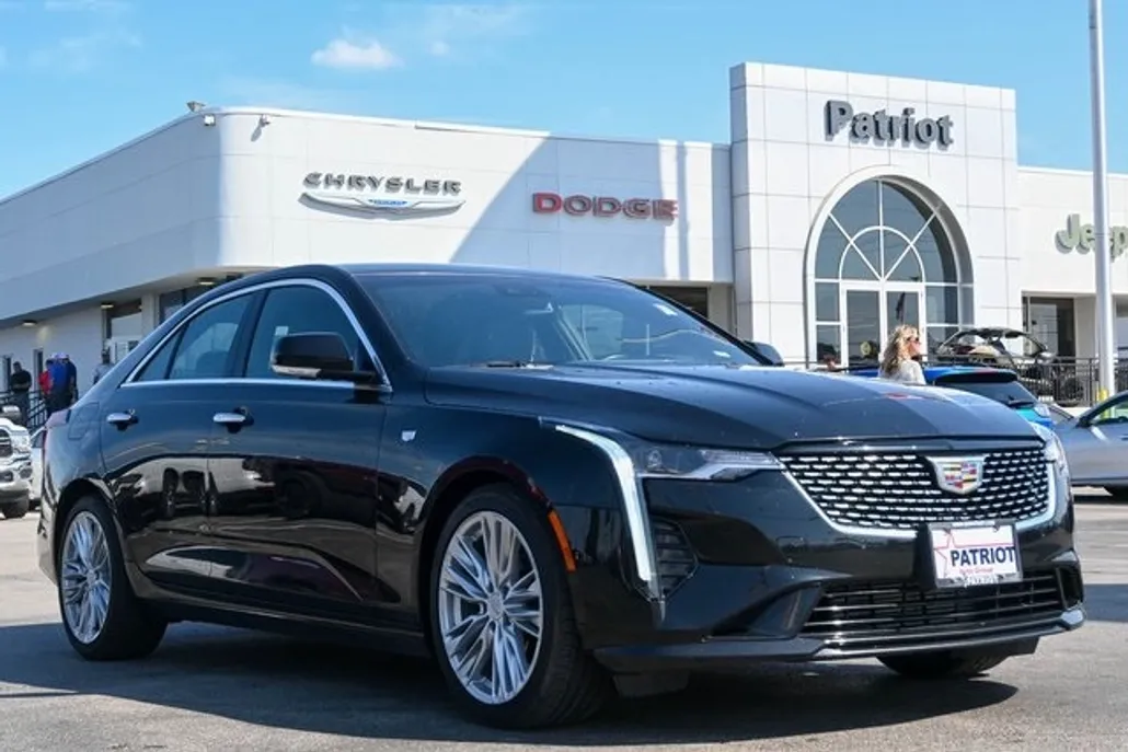 2024 Cadillac CT4 Premium Luxury photo 1