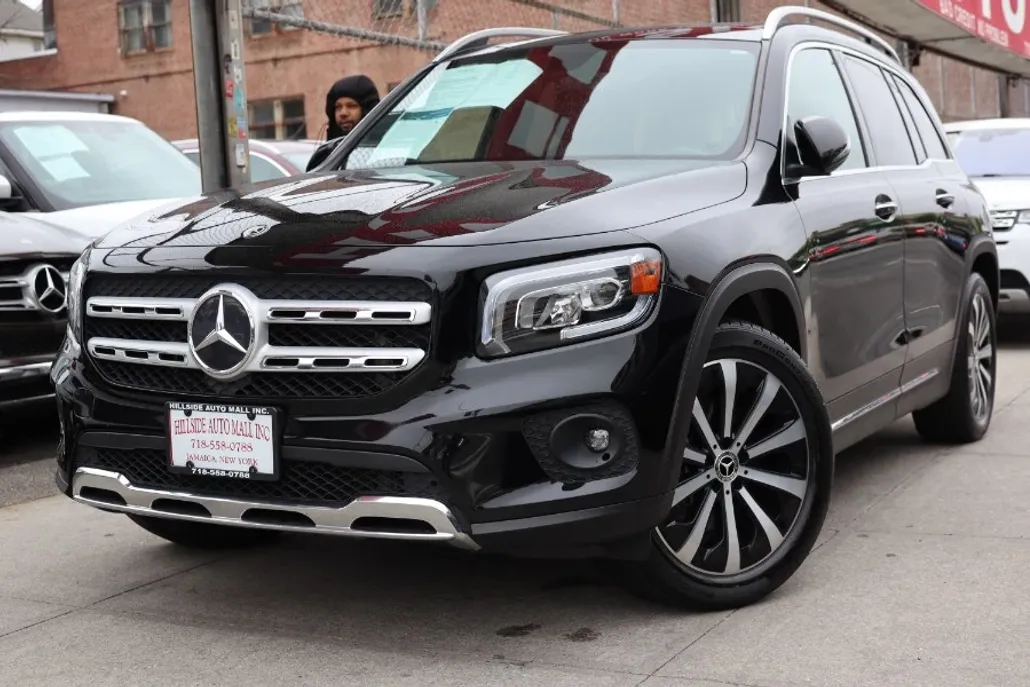 2020 Mercedes Benz GLB 250 4MATIC photo 1