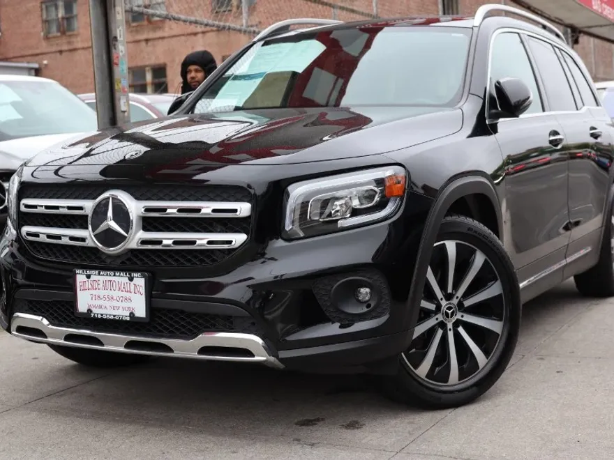 2020 Mercedes Benz GLB 250 4MATIC photo 1