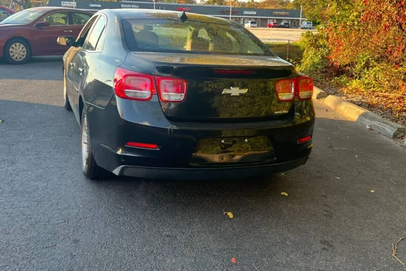 2013 Chevrolet Malibu LS photo 1