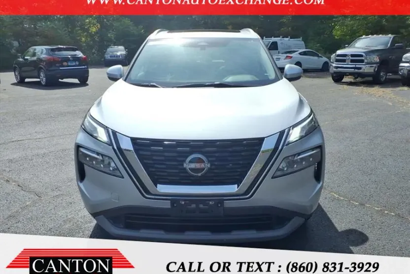 2023 Nissan Rogue SV photo 1