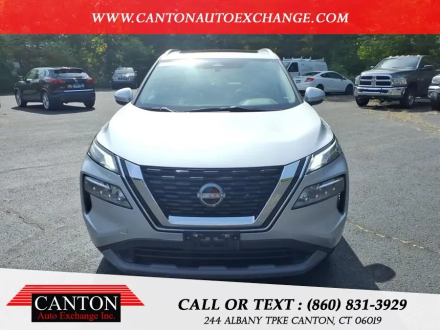 2023 Nissan Rogue SV photo 1