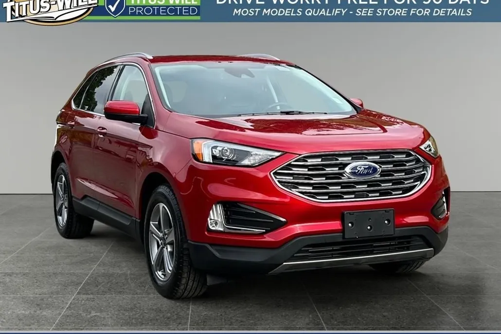 2022 Ford Edge SEL photo 1