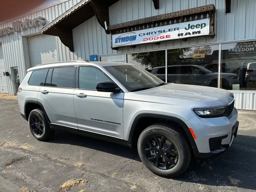 2025 Jeep Grand Cherokee Altitude X photo 1