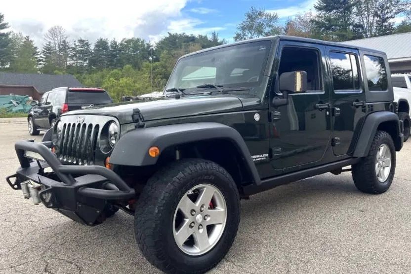 2010 Jeep Wrangler Unlimited Rubicon photo 1
