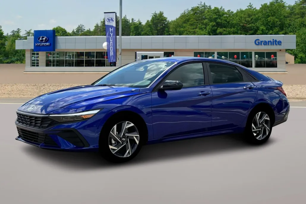 2025 Hyundai Elantra SEL Sport photo 1