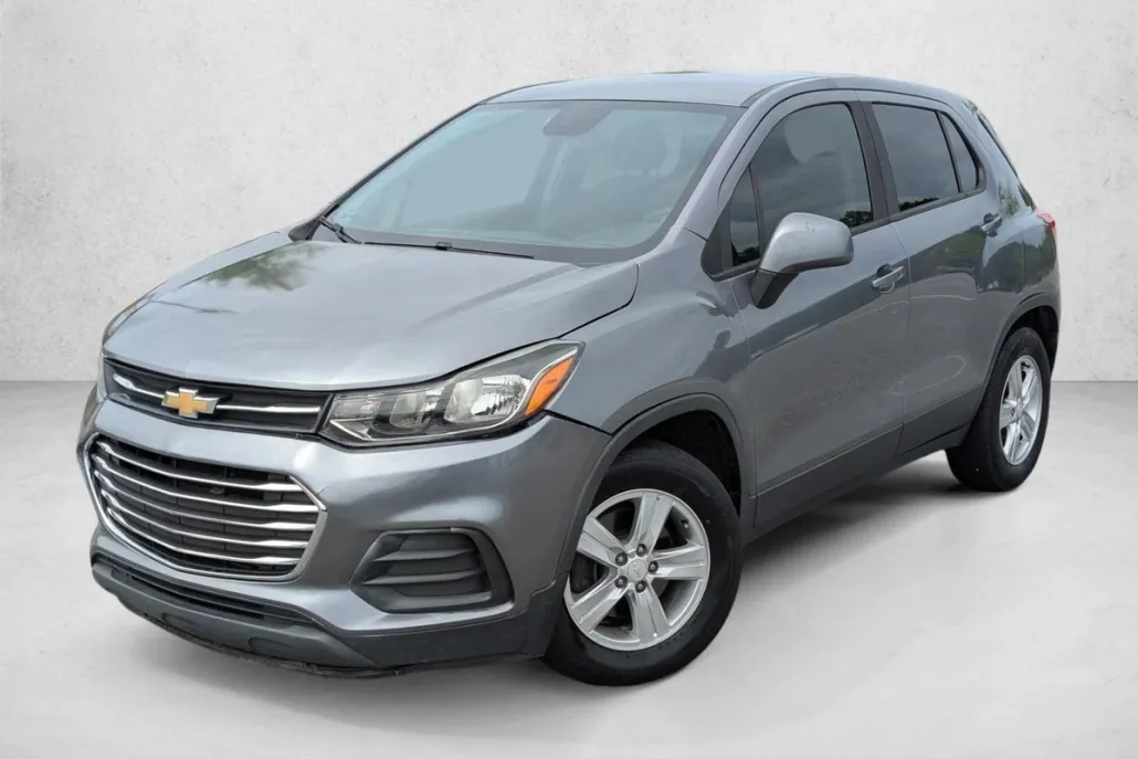 2020 Chevrolet Trax LS photo 1