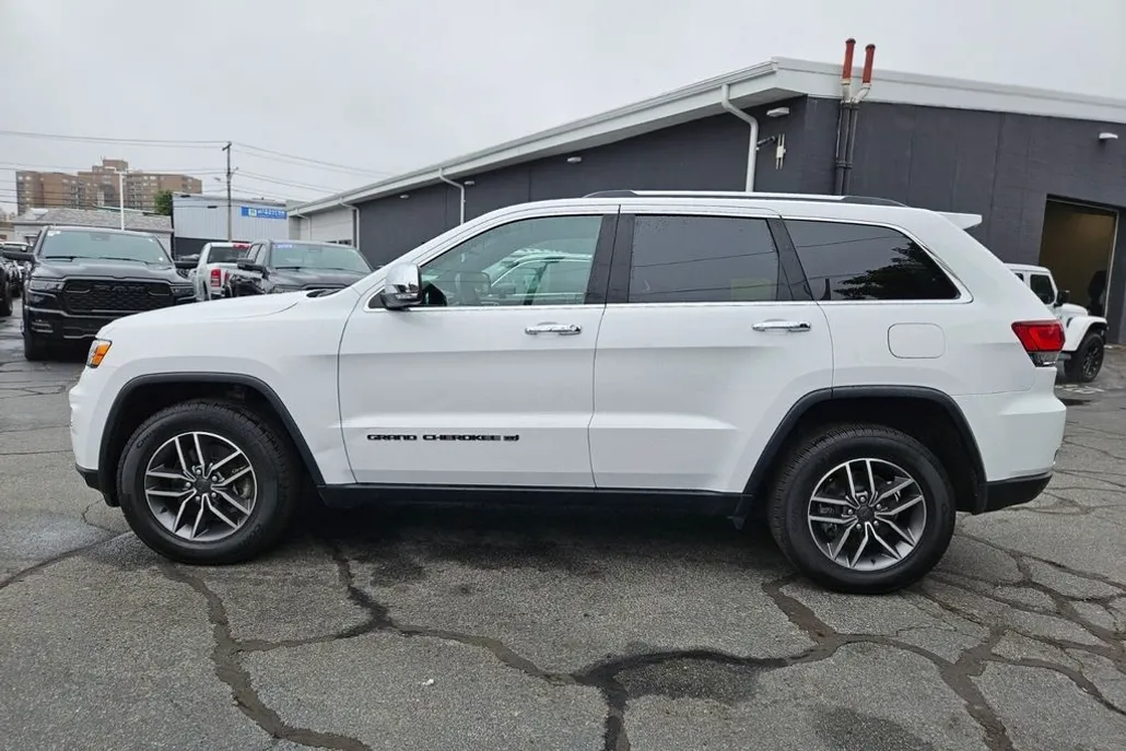 2022 Jeep Cherokee Limited photo 1