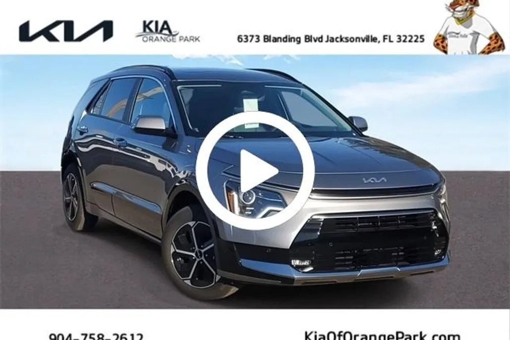 2025 Kia Niro SX photo 1