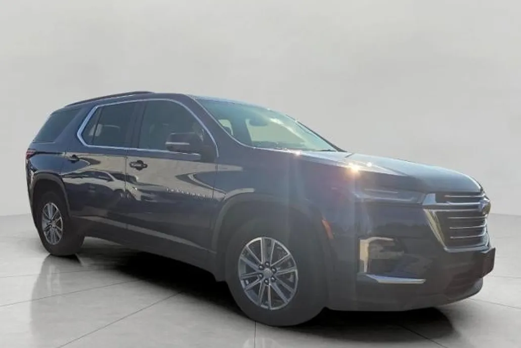 2023 Chevrolet Traverse Leather photo 1