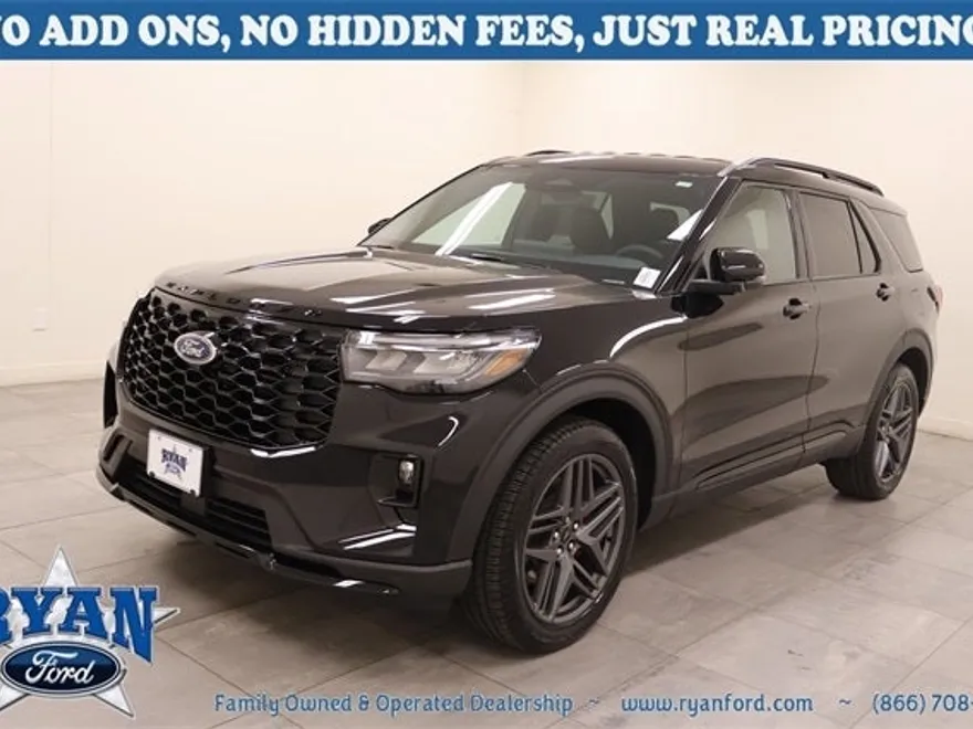 2025 Ford Explorer ST-Line photo 1