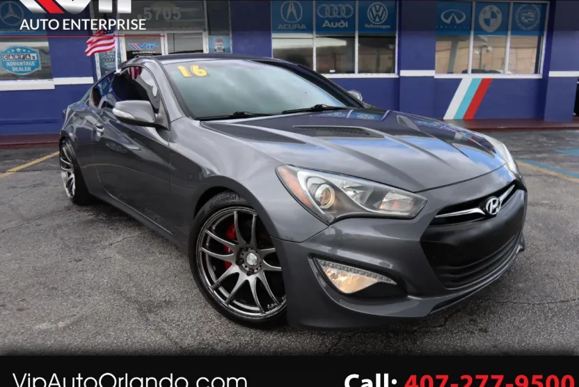 2016 Hyundai Genesis Coupe R-Spec photo 1