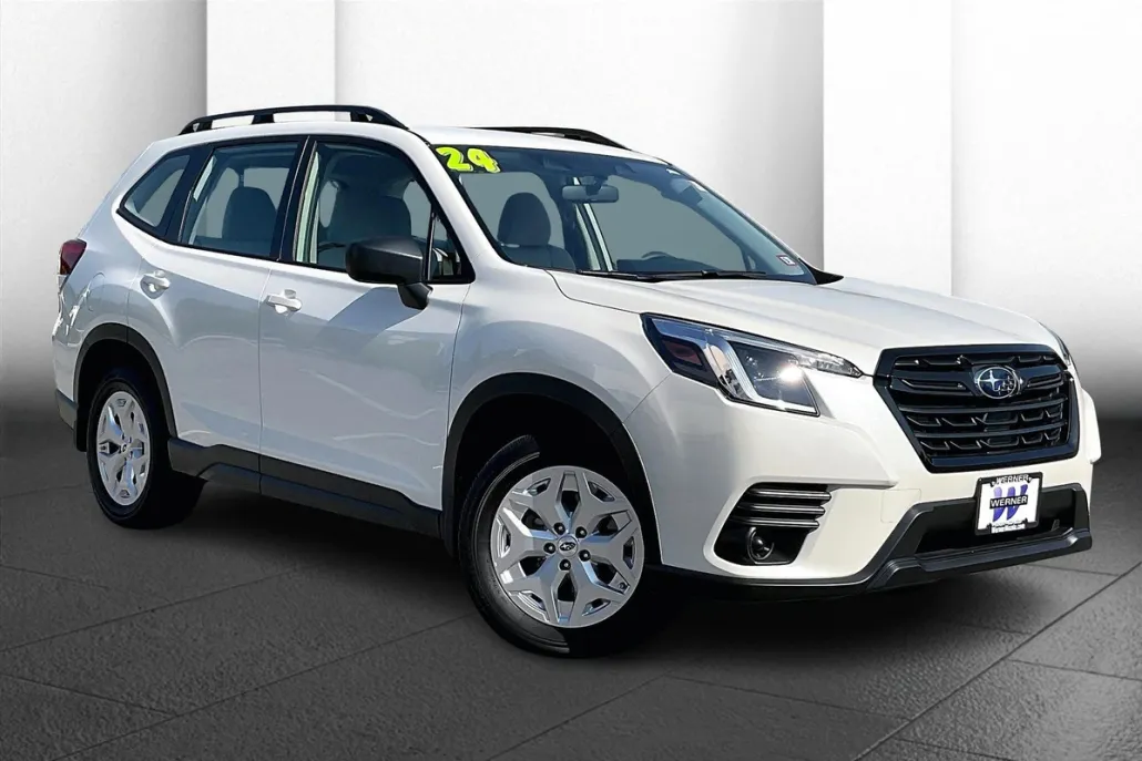 2024 Subaru Forester Base photo 1