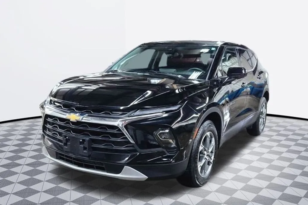 2023 Chevrolet Blazer 2LT photo 1