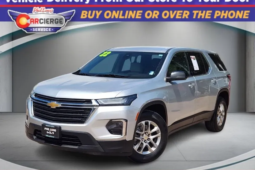 2022 Chevrolet Traverse LS photo 1