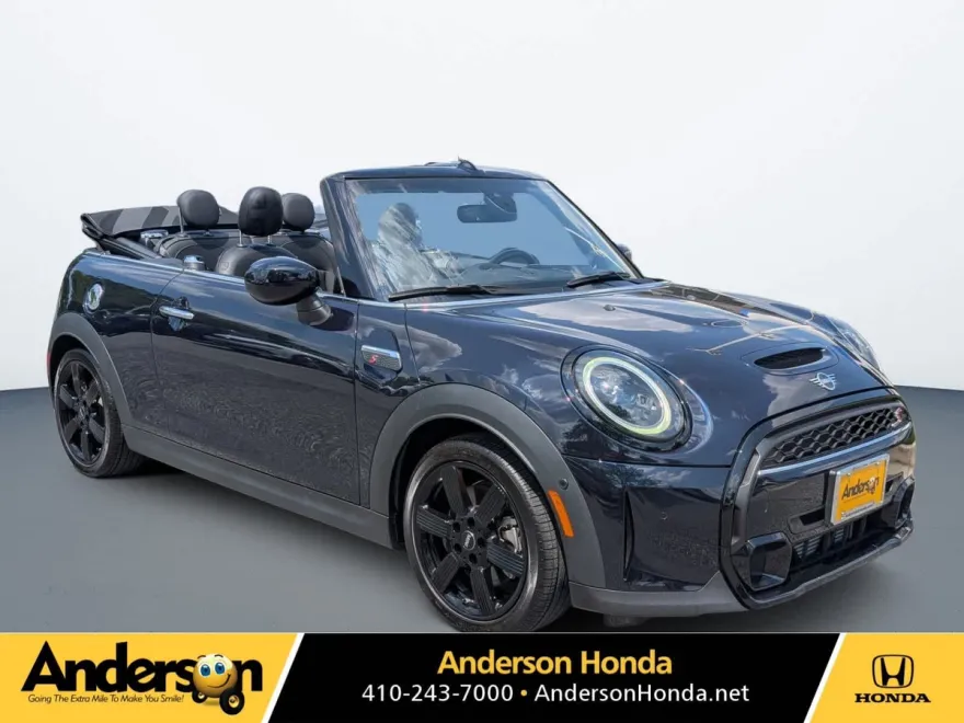 2024 Mini Cooper Convertible S photo 1