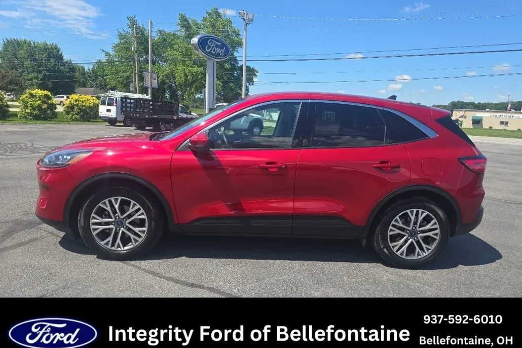 2022 Ford Escape SEL photo 1
