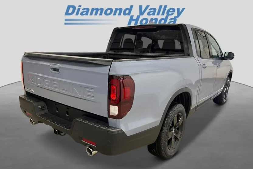 2025 Honda Ridgeline Black Edition photo 1