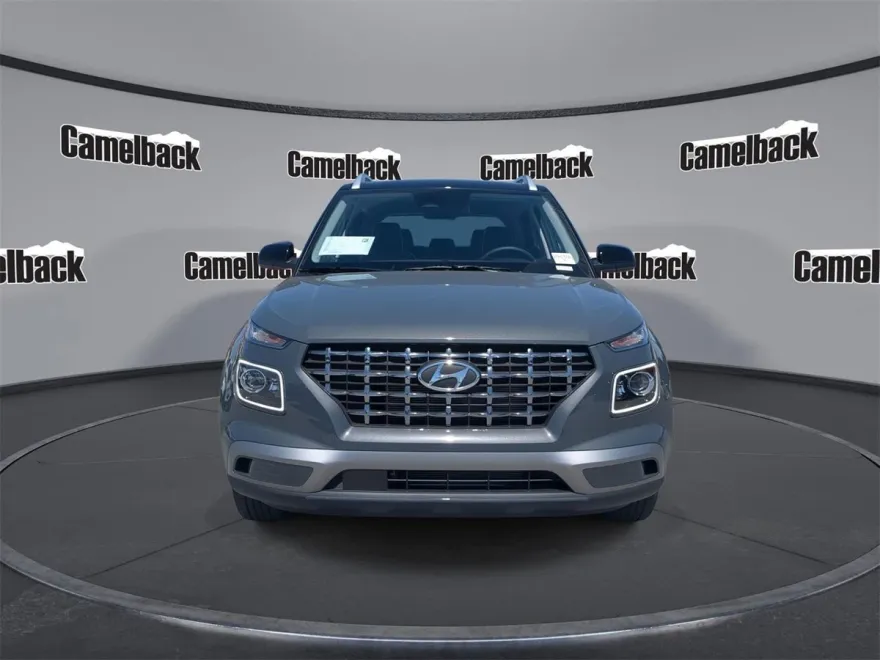2025 Hyundai Venue Limited photo 1