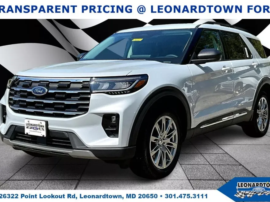 2025 Ford Explorer photo 1