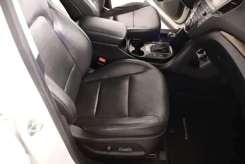 2018 Hyundai Santa Fe Limited Ultimate photo 1