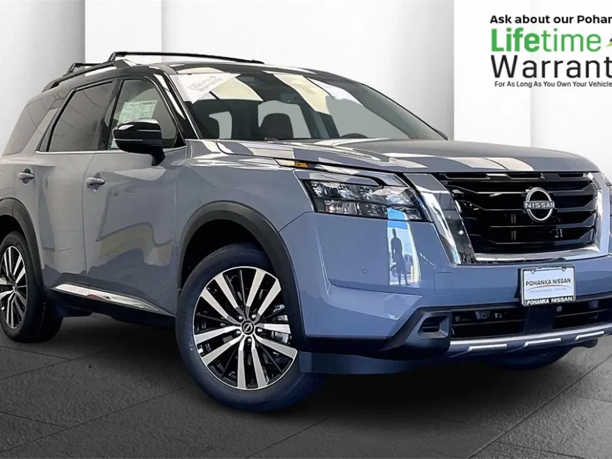 2025 Nissan Pathfinder Platinum photo 1