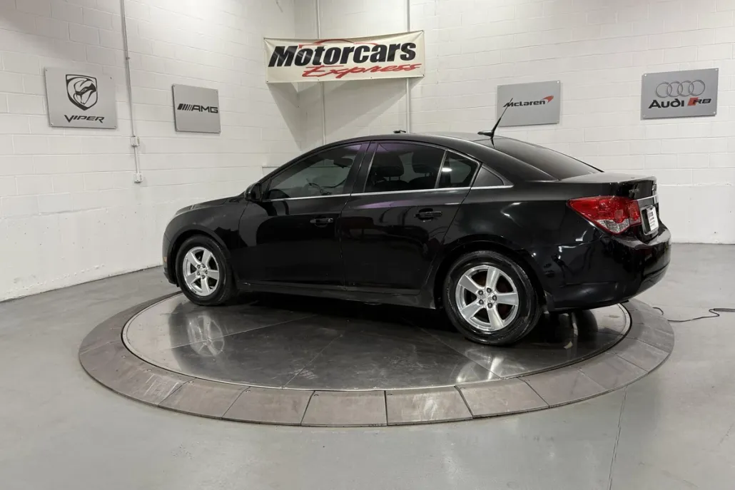 2013 Chevrolet Cruze photo 1