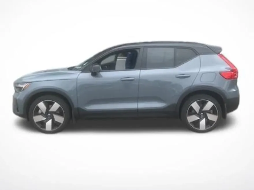2023 Volvo XC40 Recharge Ultimate photo 1