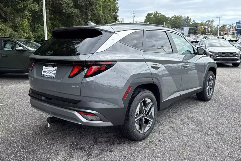 2026 Hyundai Tucson SEL photo 1