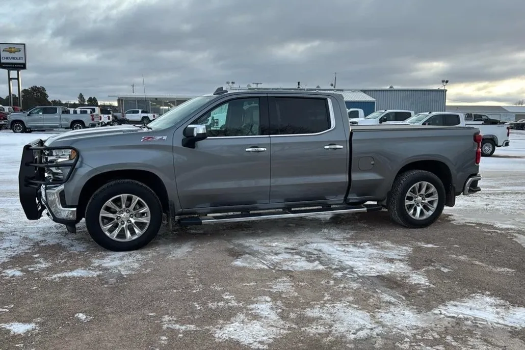 2021 Chevrolet Silverado 1500 LTZ photo 1