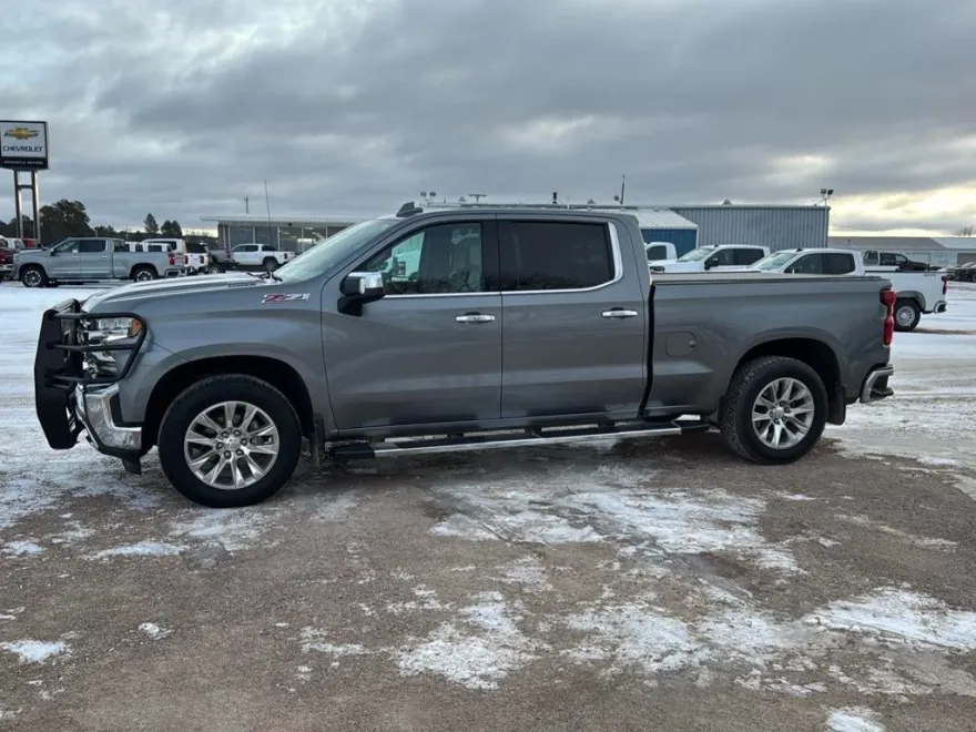 2021 Chevrolet Silverado 1500 LTZ photo 1