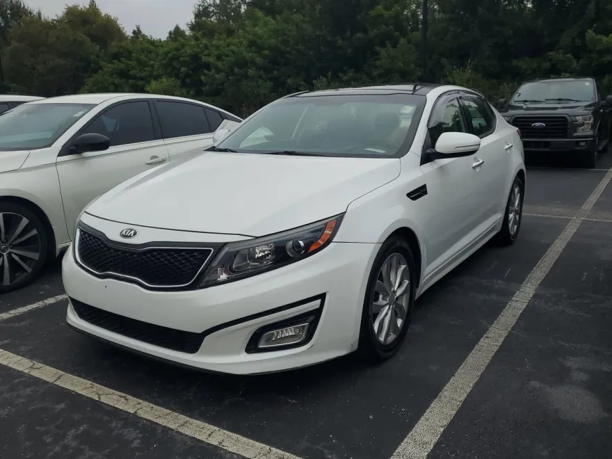 2015 Kia Optima EX photo 1