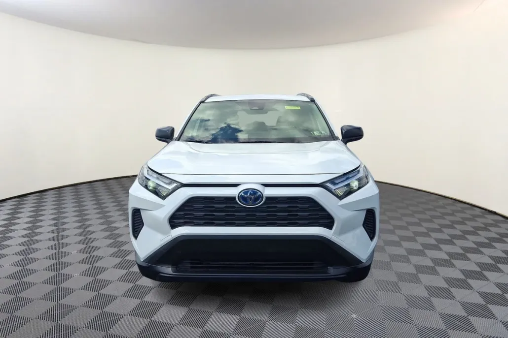 2023 Toyota RAV4 Hybrid LE photo 1