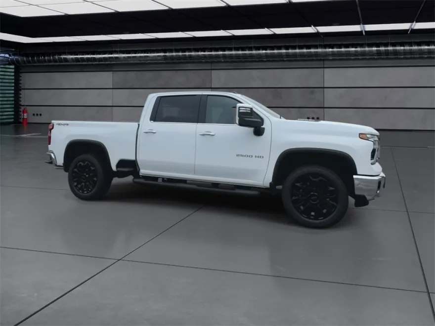 2026 Chevrolet Silverado 2500HD LTZ photo 1