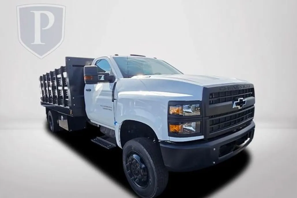 2024 Chevrolet Silverado 5500HD Work Truck photo 1