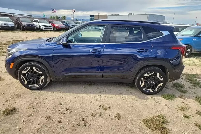 2024 Kia Seltos SX photo 1