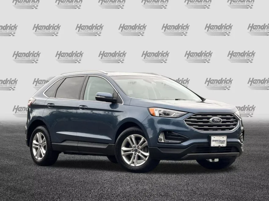 2019 Ford Edge SEL photo 1