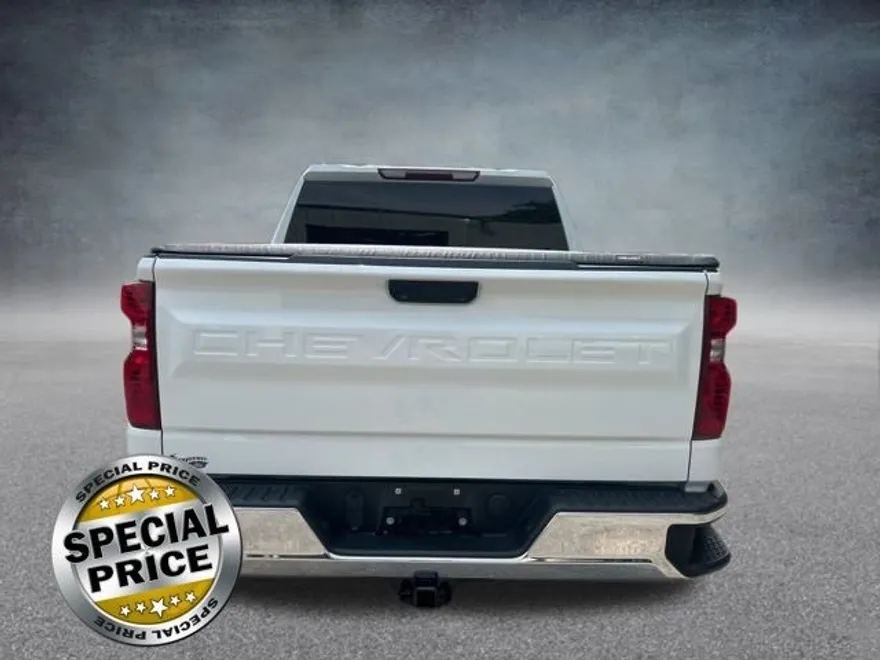 2022 Chevrolet Silverado 1500 LT photo 1