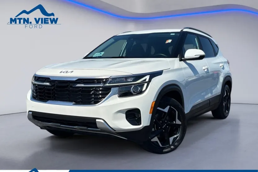 2024 Kia Seltos EX photo 1