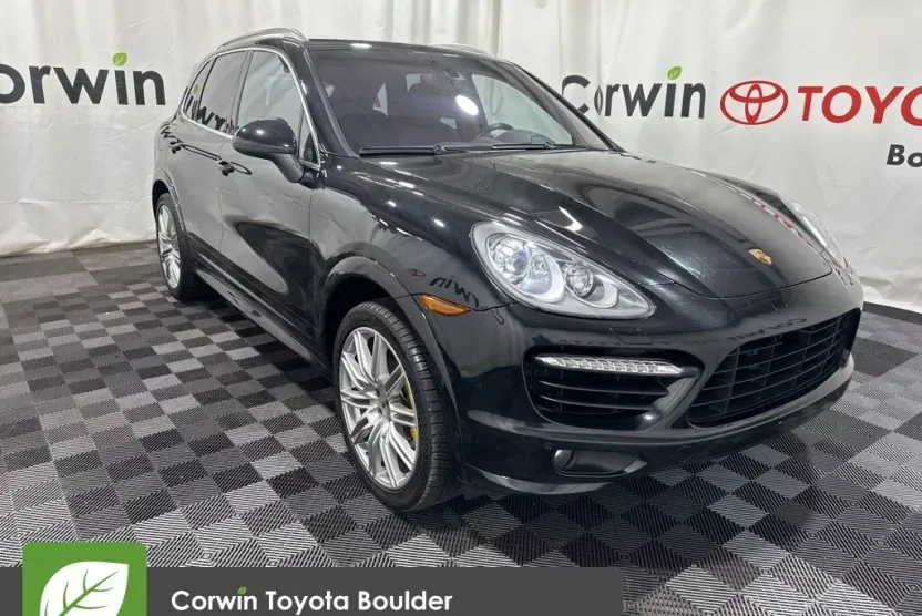 2012 Porsche Cayenne Turbo photo 1