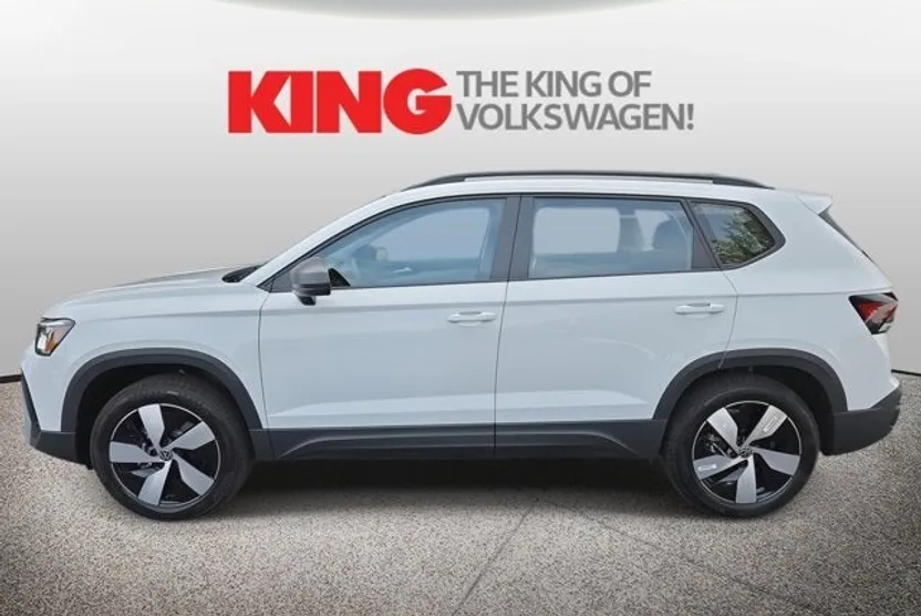 2025 Volkswagen Taos S photo 1